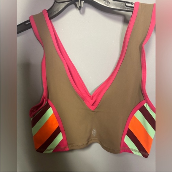 Free People Movement Never Better Color Block Crop Tank Size Medium NWT - Picture 7 of 11